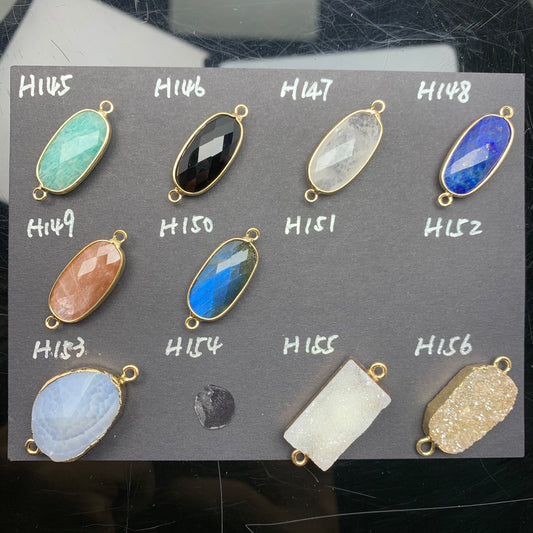 H Lovskaya Crystal Charm,Spacer Carving