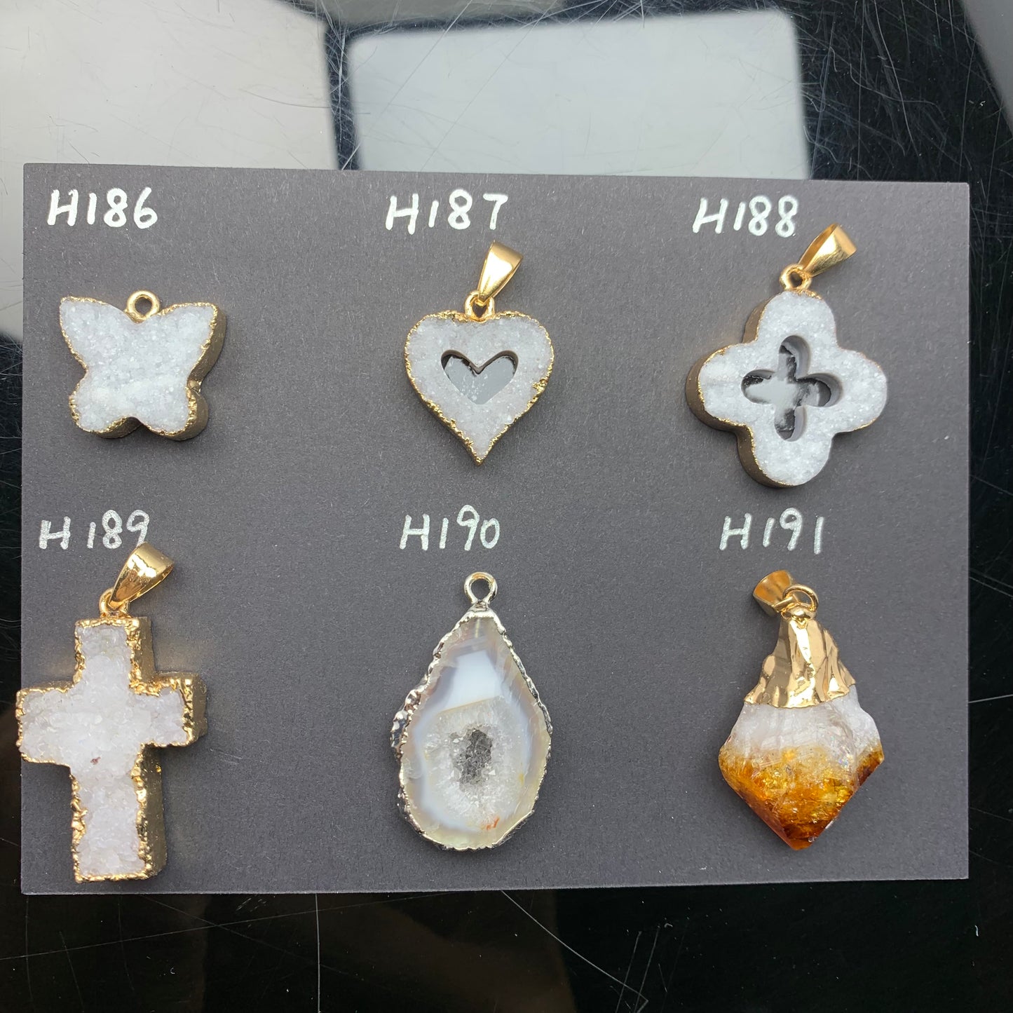 H Lovskaya Crystal Charm,Spacer Carving
